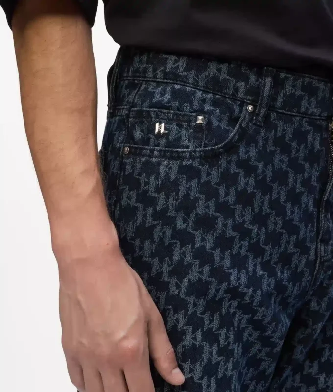 Jeans con monogramma su tutta la superficie Jeans con monogramma su tutta la superficie