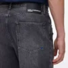 Jeans dalla vestibilità morbida Jeans dalla vestibilità morbida