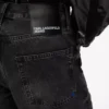 Jeans dalla vestibilità morbida Jeans dalla vestibilità morbida