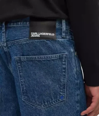 Jeans dalla vestibilità morbida Jeans dalla vestibilità morbida