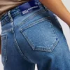 JEANS DIRITTI A VITA ALTA JEANS DIRITTI A VITA ALTA