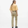 JEANS DIRITTI A VITA ALTA CON BORCHIE JEANS DIRITTI A VITA ALTA CON BORCHIE