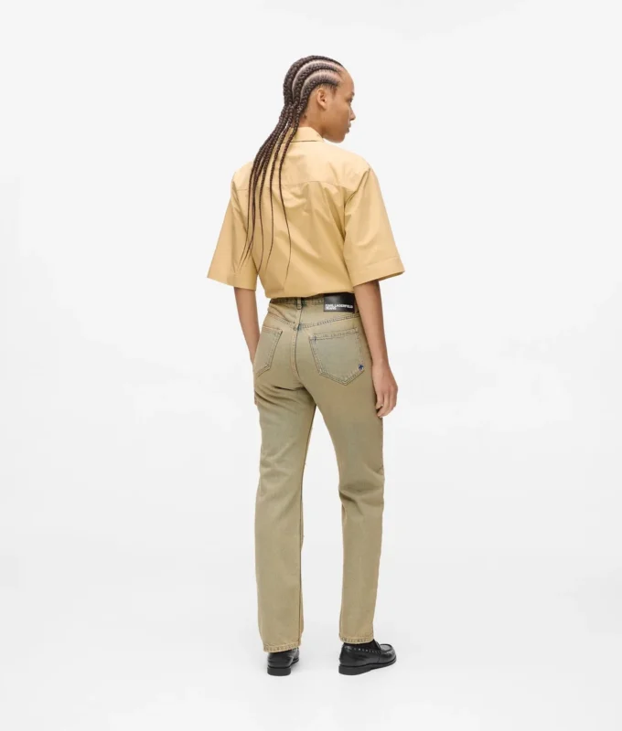 JEANS DIRITTI A VITA ALTA CON BORCHIE JEANS DIRITTI A VITA ALTA CON BORCHIE