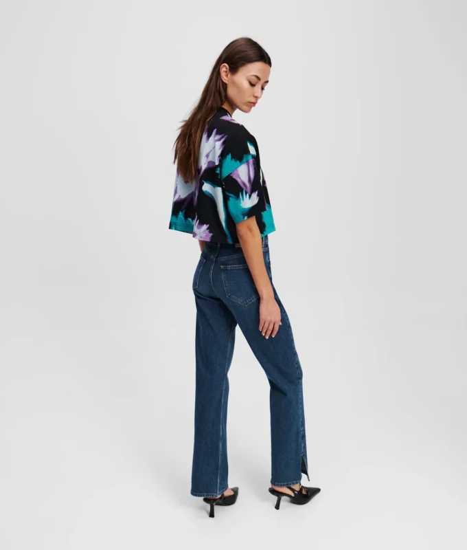 JEANS DIRITTI A VITA ALTA CON ORLO SPACCATO JEANS DIRITTI A VITA ALTA CON ORLO SPACCATO