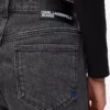 Jeans dritti a vita alta
