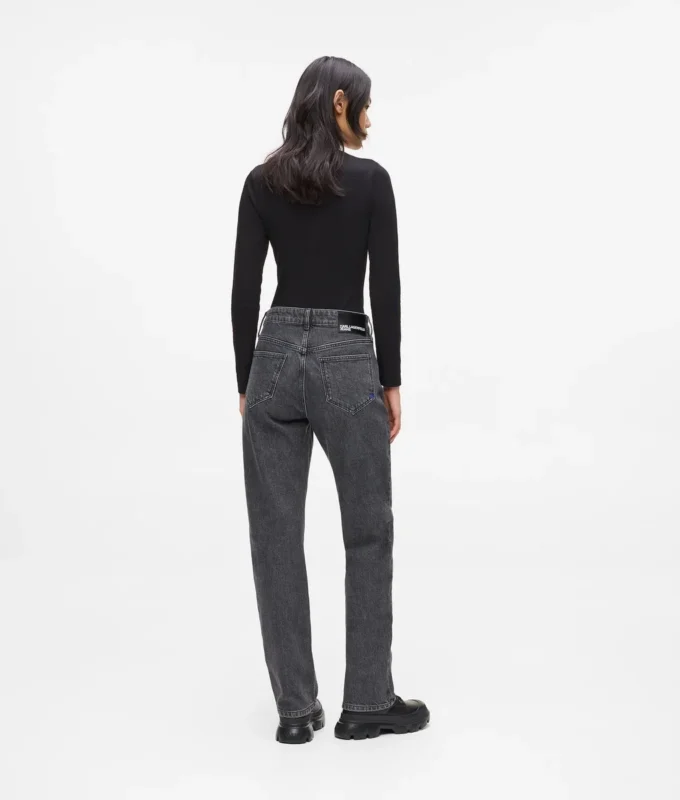 Jeans dritti a vita alta