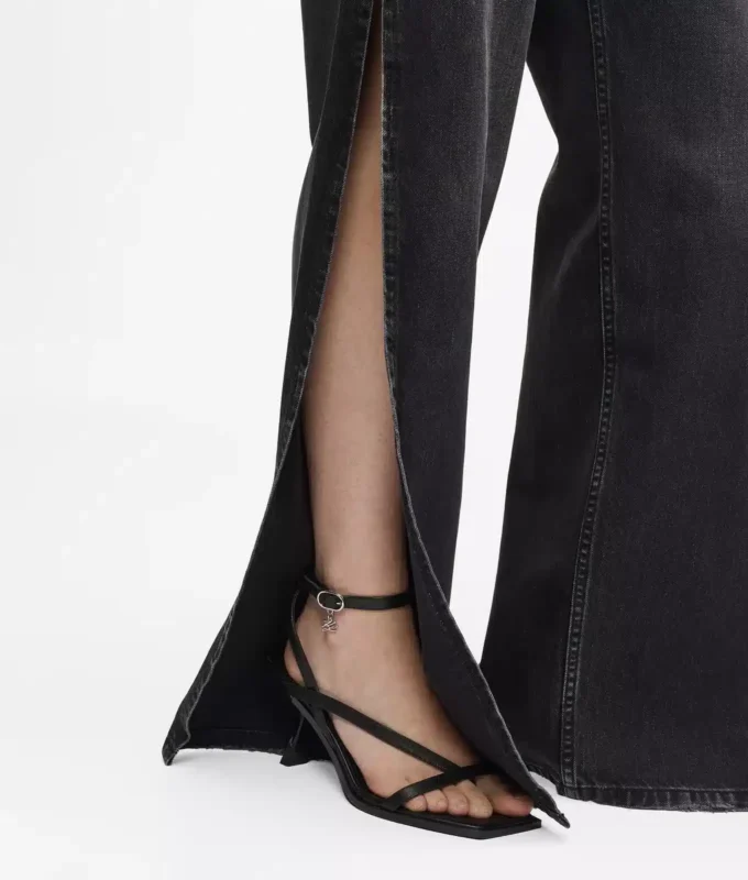 Jeans dritti a vita alta con spacchi sulle gambe