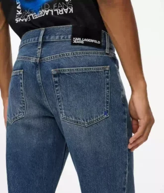 Jeans dritti con lavaggio vintage Jeans dritti con lavaggio vintage