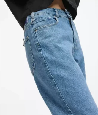Jeans mom
