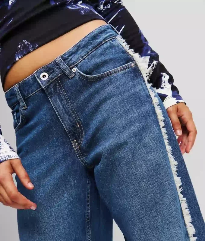 JEANS RELAXED A VITA MEDIA CON FRANGE JEANS RELAXED A VITA MEDIA CON FRANGE