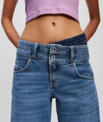 JEANS RELAXED CON DOPPIA CINTURA