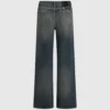 Jeans rilassati a vita media