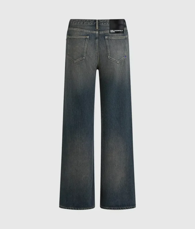 Jeans rilassati a vita media