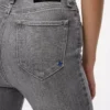 Jeans skinny a vita alta