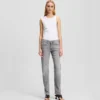 JEANS SLIM A VITA MEDIA CON ORLO SPACCATO JEANS SLIM A VITA MEDIA CON ORLO SPACCATO