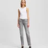 JEANS SLIM A VITA MEDIA CON ORLO SPACCATO JEANS SLIM A VITA MEDIA CON ORLO SPACCATO
