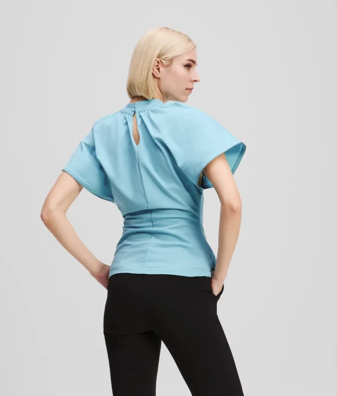 MAGLIETTA CON DETTAGLIO ZIP MAGLIETTA CON DETTAGLIO ZIP