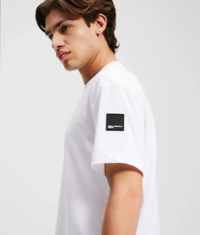 MAGLIETTA CON LOGO PATCH MAGLIETTA CON LOGO PATCH