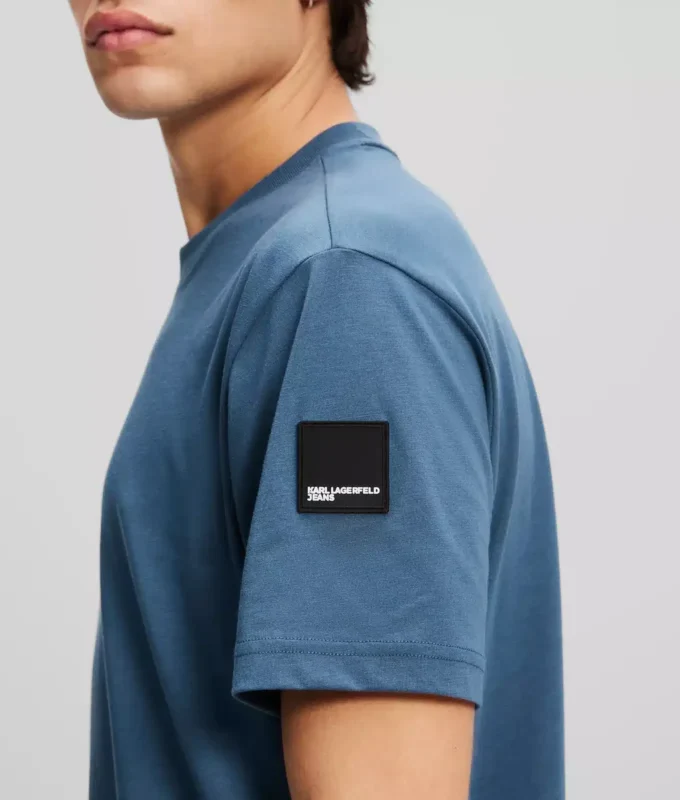 MAGLIETTA CON LOGO PATCH