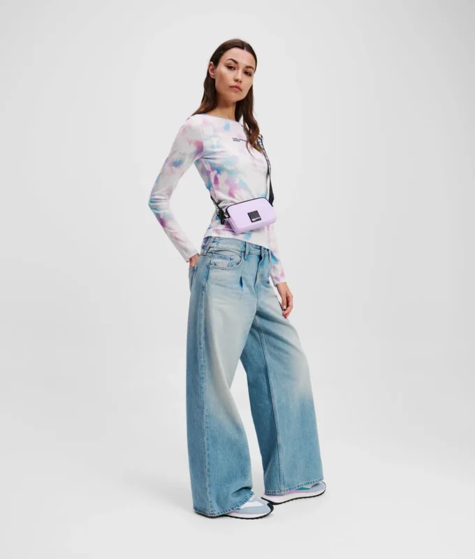 MAGLIETTA IN MAGLIA CON STAMPA FLOREALE MAGLIETTA IN MAGLIA CON STAMPA FLOREALE