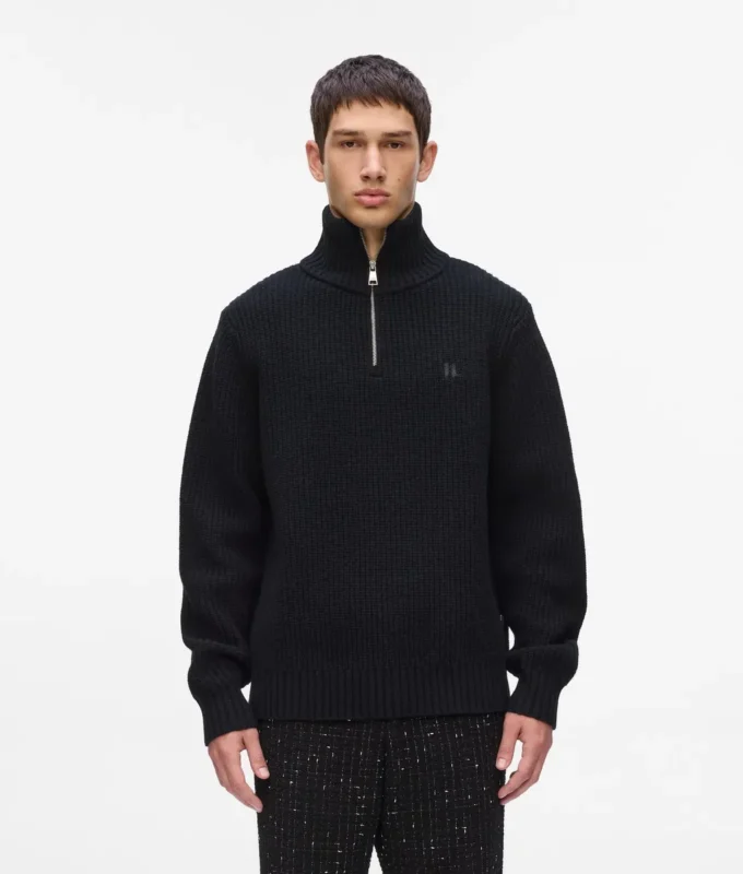 Maglione a collo alto con mezza zip Maglione a collo alto con mezza zip
