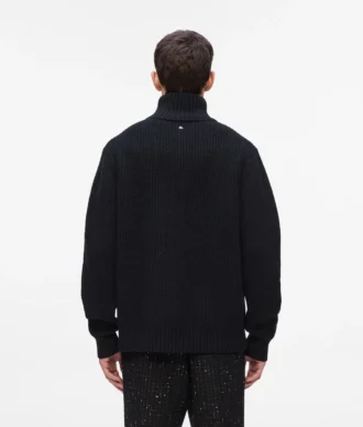 Maglione a collo alto con mezza zip