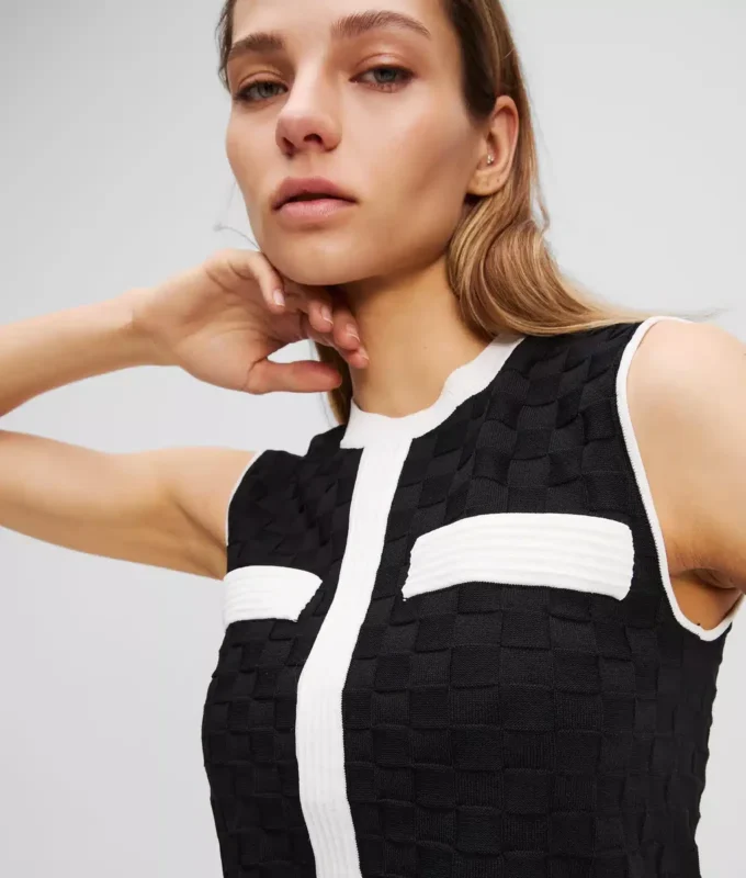 MAGLIONE CON BORDATURA A CONTRASTO