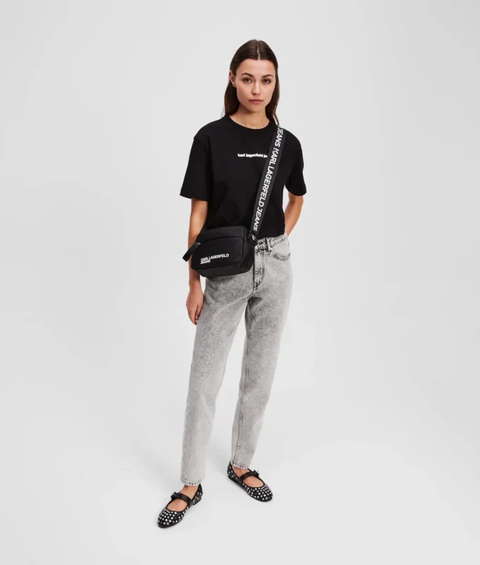 MOM JEANS MOM JEANS