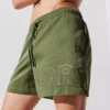 MORBIDI SHORTS DA BAGNO CON LOGO METALLICO