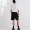 PANTALONCINI CON CUCITURE A CONTRASTO PANTALONCINI CON CUCITURE A CONTRASTO