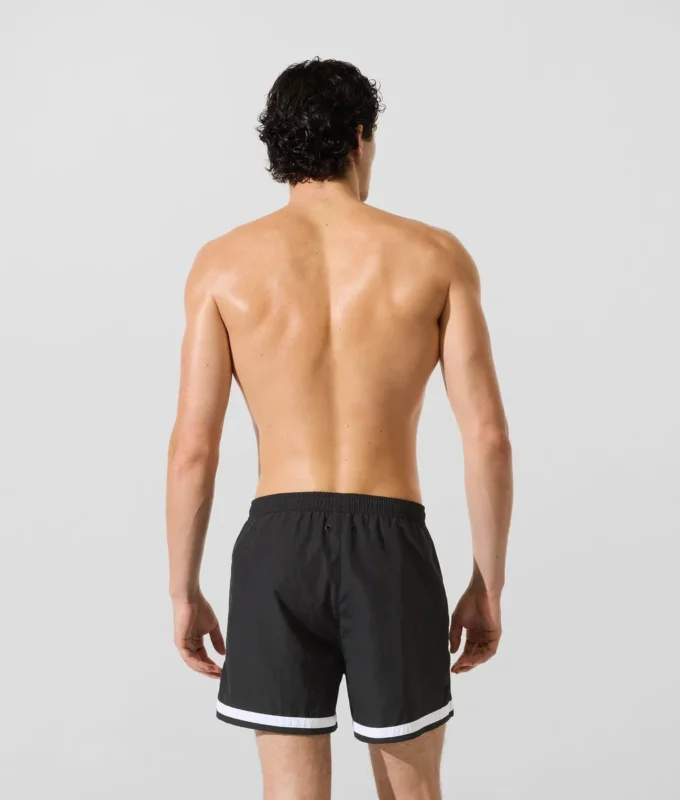 Pantaloncini da surf con bordino a contrasto Pantaloncini da surf con bordino a contrasto