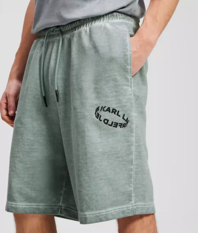 PANTALONCINI IN FELPA LAVATI PANTALONCINI IN FELPA LAVATI