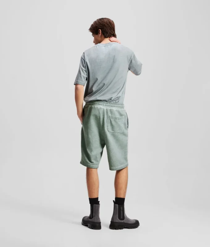 PANTALONCINI IN FELPA LAVATI PANTALONCINI IN FELPA LAVATI
