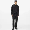 Pantaloni cargo con cuciture a contrasto Pantaloni cargo con cuciture a contrasto