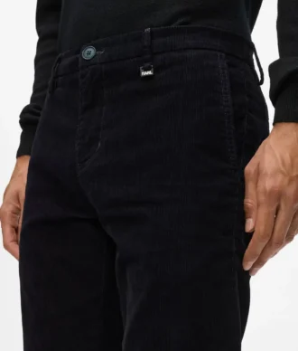 Pantaloni chino