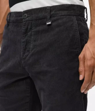 Pantaloni chino