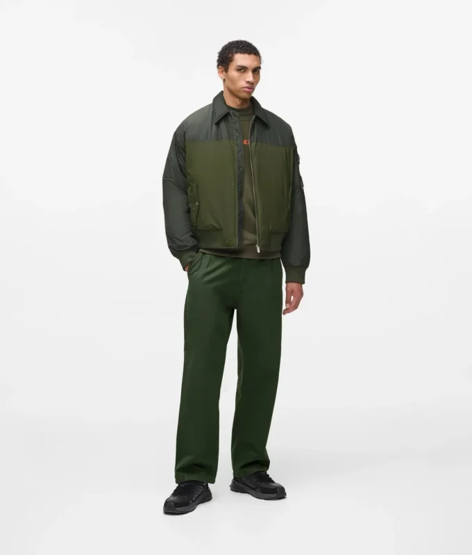 Pantaloni chino dal taglio morbido Pantaloni chino dal taglio morbido