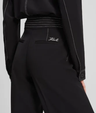 PANTALONI CON CUCITURE A CONTRASTO PANTALONI CON CUCITURE A CONTRASTO