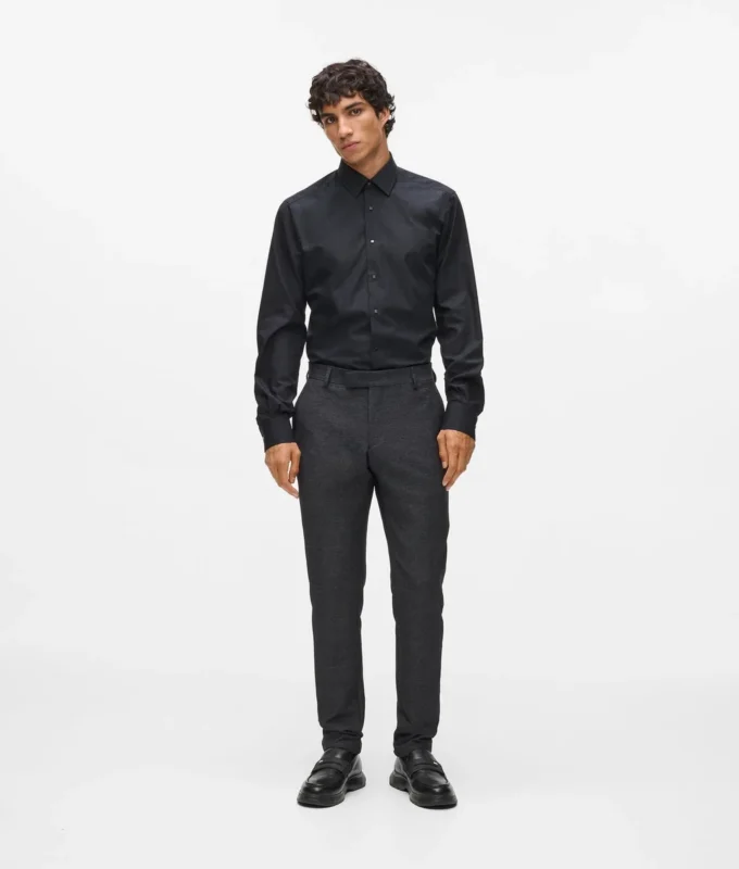 Pantaloni con dettagli in raso