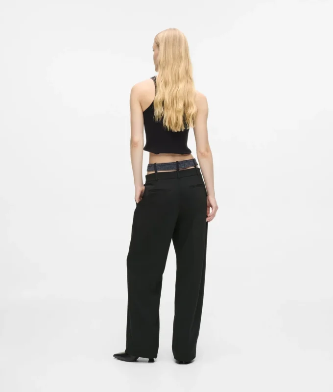 Pantaloni con doppia cintura Pantaloni con doppia cintura