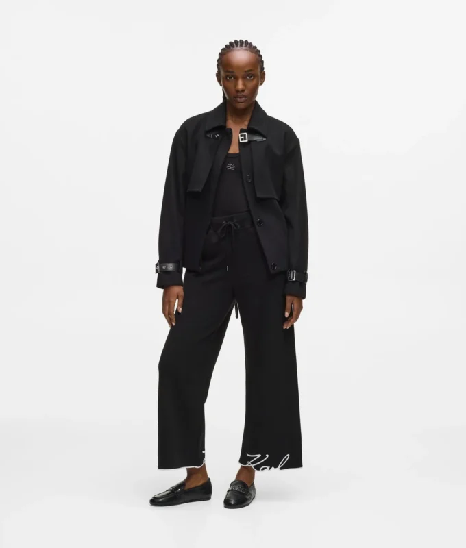 Pantaloni della tuta con orlo caratteristico Pantaloni della tuta con orlo caratteristico