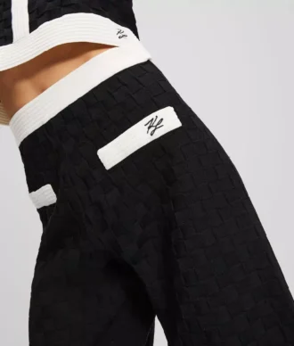 PANTALONI IN MAGLIA CON BORDATURA A CONTRASTO PANTALONI IN MAGLIA CON BORDATURA A CONTRASTO