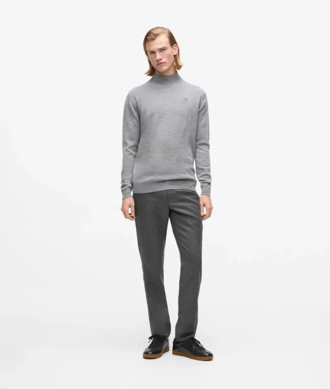 Pantaloni sartoriali a gamba dritta Pantaloni sartoriali a gamba dritta