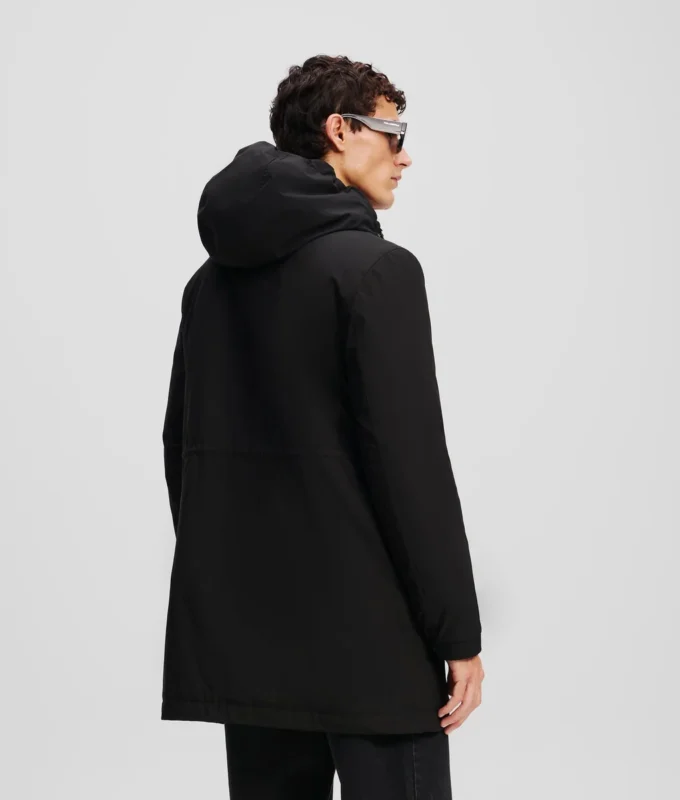 PARKA CON CAPPUCCIO ULTRA LEGGERO PARKA CON CAPPUCCIO ULTRA LEGGERO