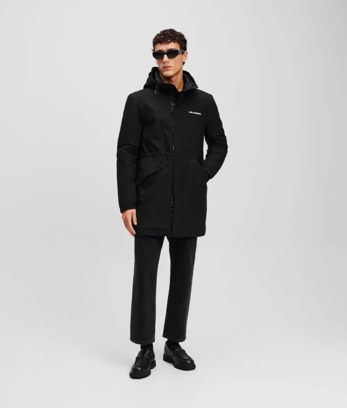 PARKA CON CAPPUCCIO ULTRA LEGGERO PARKA CON CAPPUCCIO ULTRA LEGGERO
