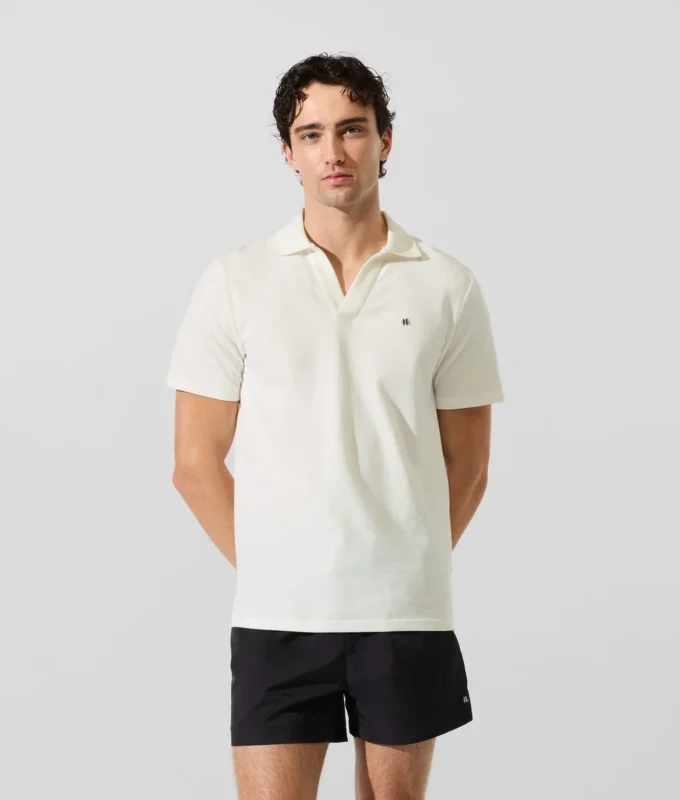 Polo con spilla Monogram