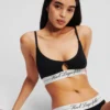 REGGISENO HOTEL KARL PEEPHOLE REGGISENO HOTEL KARL PEEPHOLE