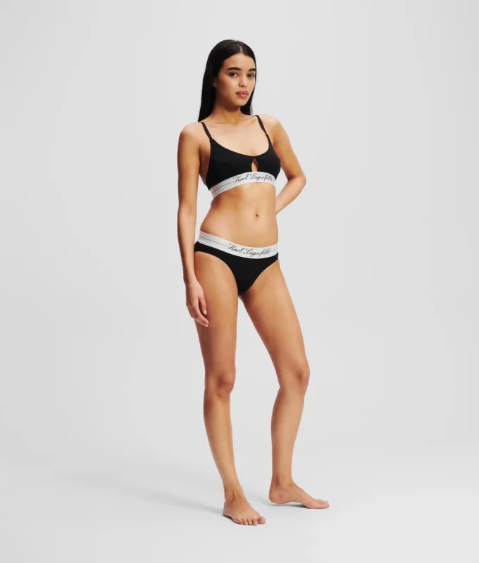 REGGISENO HOTEL KARL PEEPHOLE REGGISENO HOTEL KARL PEEPHOLE