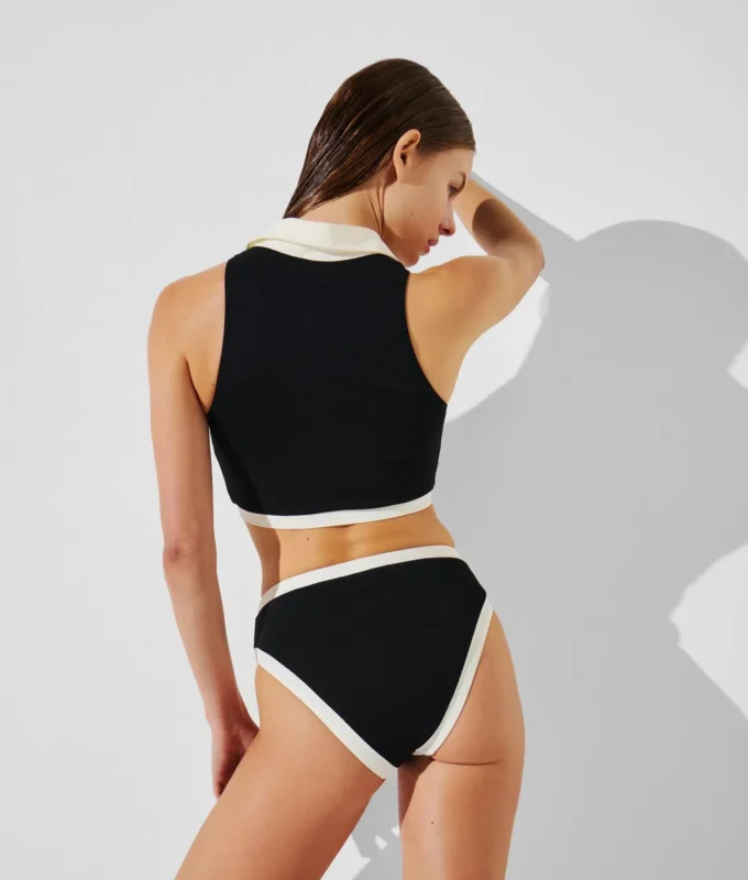 SLIP BIKINI MONOCROMATICO A VITA ALTA SLIP BIKINI MONOCROMATICO A VITA ALTA