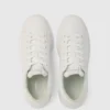 Sneakers Ikon NFT Kapri